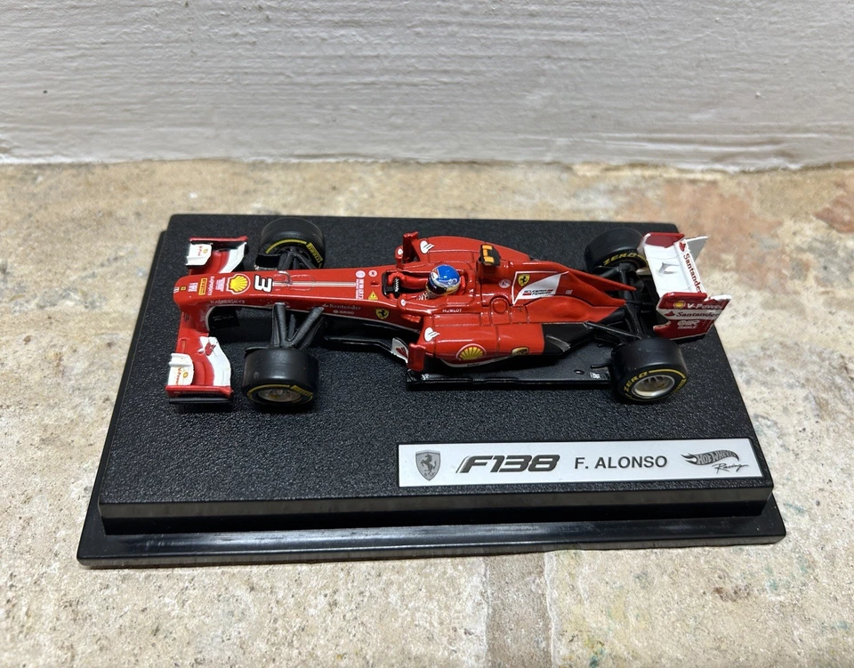 FERRARI F138 2013 FERNANDO ALONSO HOT WHEELS- 1/43 - Immagine 4 di 4