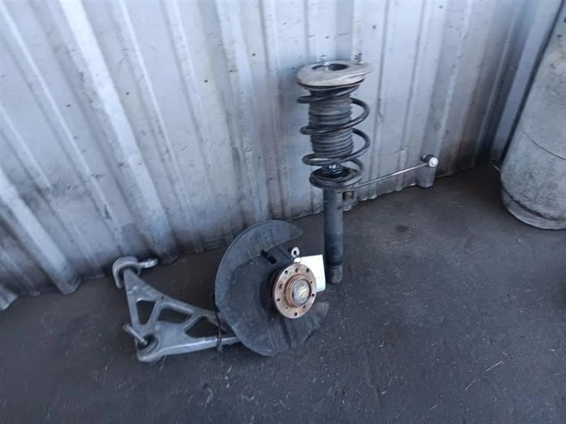 01-06 Juego de puntales de brazo de control de husillo de suspensión delantera izquierda BMW M3 Foto 3 de 4