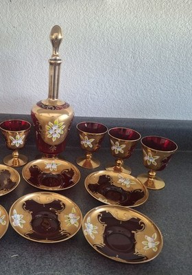 VTG Bohemian Ruby Red Glass & Gold Gilt Decanter W/ Stopper Cordial Set Flower