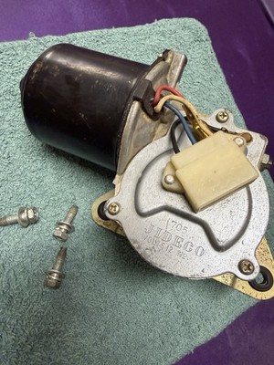 Datsun 72-79 620 OEM Windshield Wiper Motor