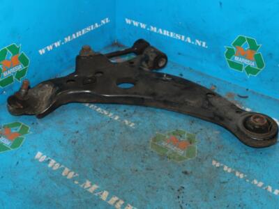 Querlenker links vorne Toyota Avensis T22  P1350940