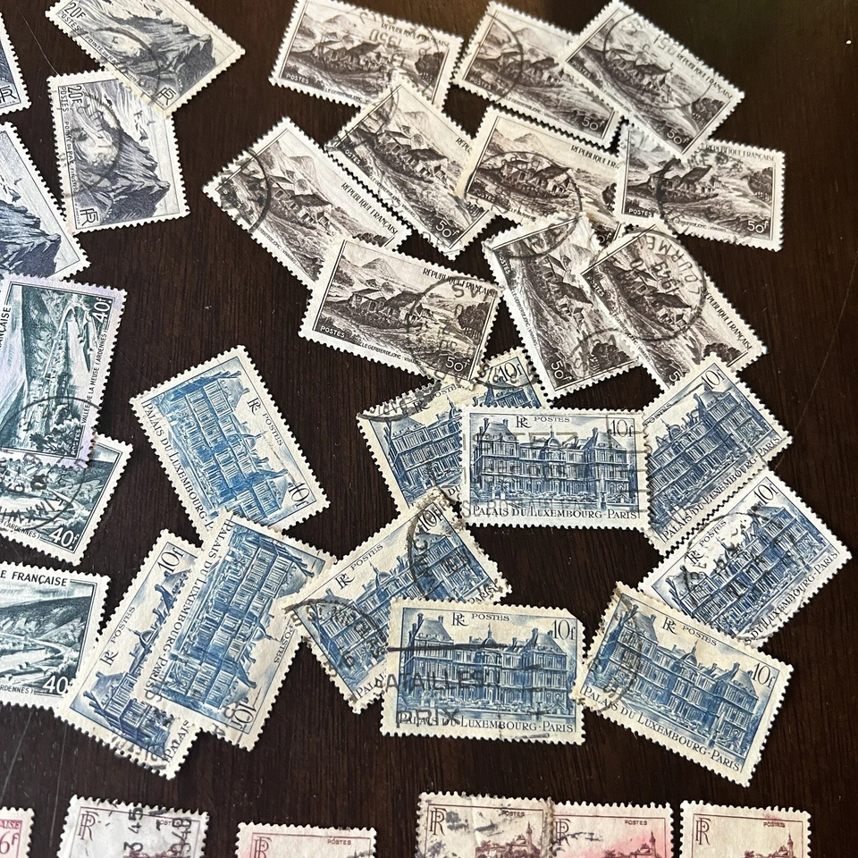 EARLY FRANCE INVESTOR LOT OF 50 STAMPS HISTORICAL ARCHITECTURE SCENES - Image 3 of 4