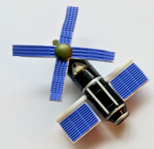 Skylab NASA Space Station 2 3/4 Inch Rare Mini Plastic Model, New Out of Package