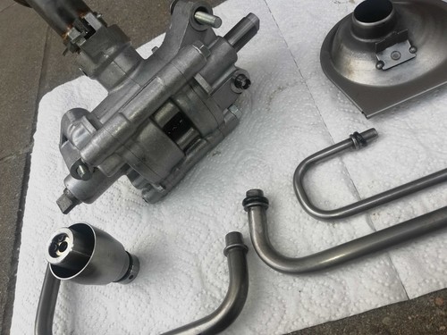 Ölpumpe mit Leitungen, Ölsieb, Ventil... komplett Honda VFR750 F RC36 Bj.90-93 - Bild 5 von 8