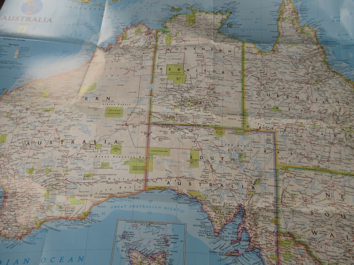 【激レア】オーストラリア地理空間情報局 AGO 諜報機関 チャレンジ Australia Under Siege National Geographic Map July 2000 | eBay