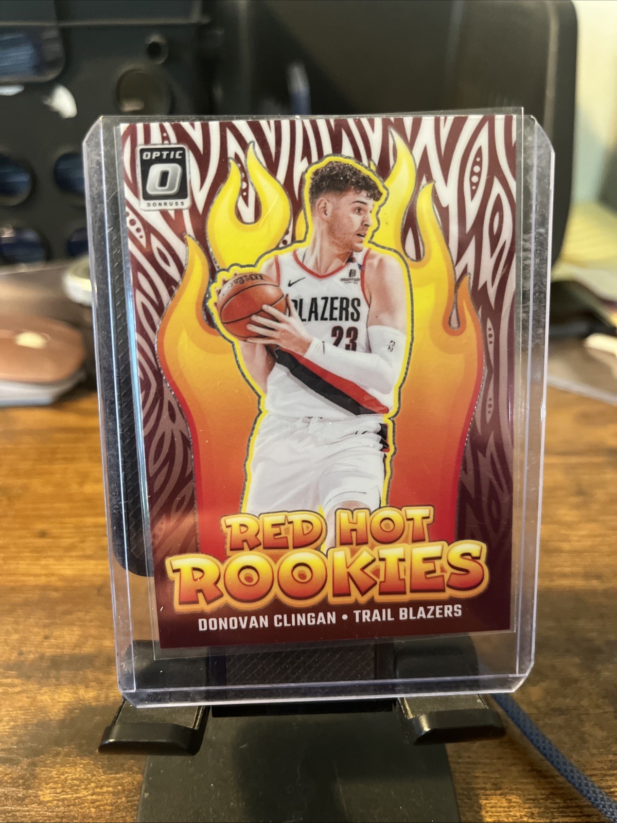 2024-25 Panini Donruss Optic Donovan Clingan Red Hot Rookies RC Blazers Base #15