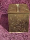 HEAVY ETCHED BRASS LIFT AND SERVE CIGARETTE DISPENSER FROM CHINA — photo 7