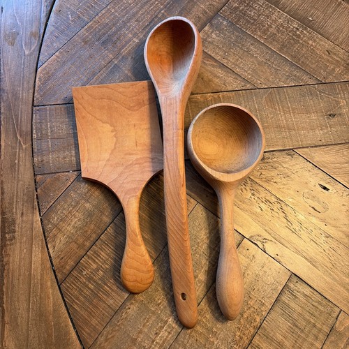 Service en bois à aiguiser 3 pièces vintage tourné main bois de cerisier M - Photo 1/9