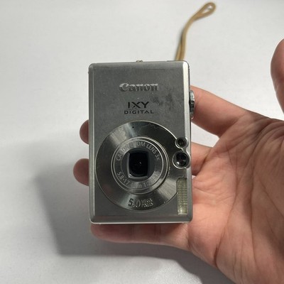 Used Canon IXUS55 Digital Camera 5MP 3x Zoom Compact Vintage CCD Camera