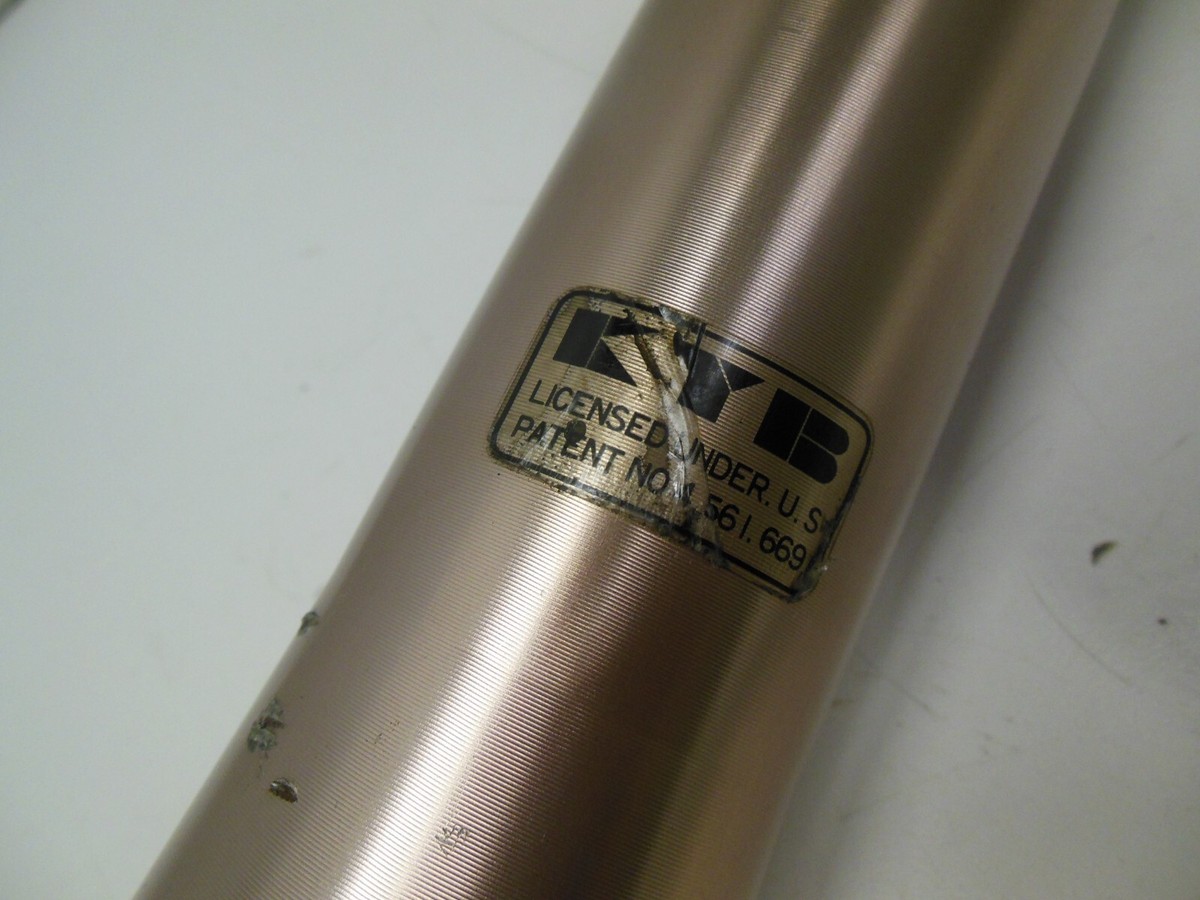 EE28 Kawasaki ZX 7 R 1998 Fork Set Has Scratches 44070-1490 EE28 Kawasaki ZX 7 R 1998 Fork Set Has Scratches 44070-1490