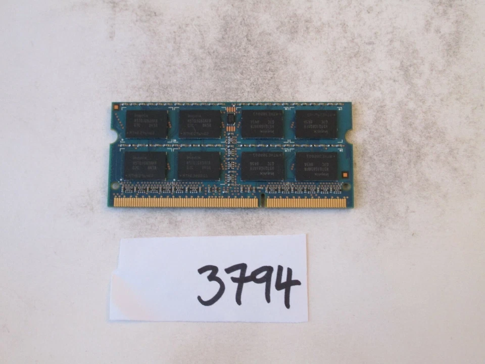 Hynix HMT125S6AFR8C-G7 2Gb PC3-8500 1066Mhz DDR3 SO-DIMM Laptop Memory RAM (3794 - Image 2 of 2