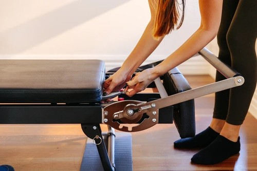 Fortis Foldable Pilates Reformer Machine Gym Exercise Home Workout Exercise Fit - Picture 14 of 18
