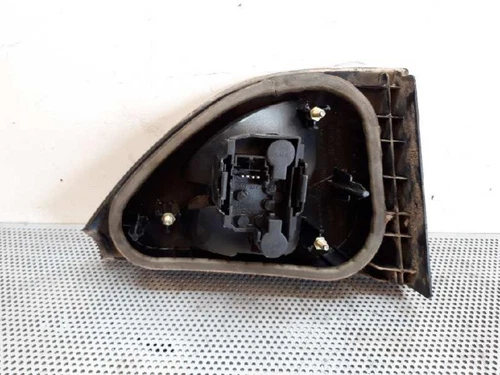 Piloto Trasero Derecho Interior para RENAULT MEGANE I CLASSIC (LA0) 19 1576142 - Imagen 2 de 10