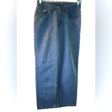 Carhartt jeans, women's size 8 x 32, blue light wash work wear pants, 100 cotto