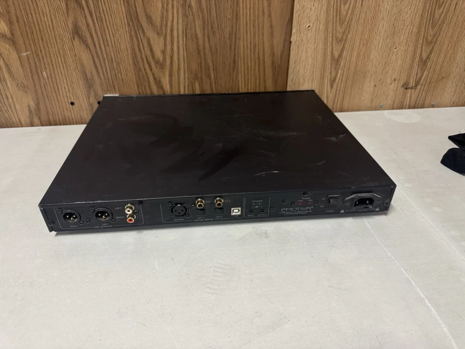 Emotiva XDA2 2 Differential Reference DAC XLR 24 Bit Preamplifier Controller - Image 3 of 3