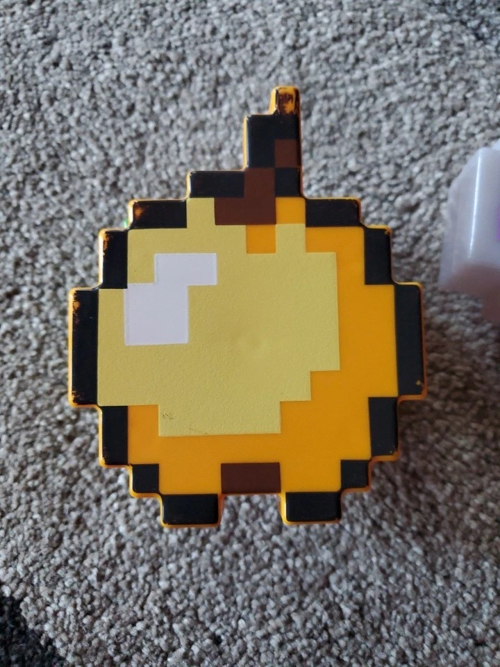 Minecraft Golden Apple Gapple, Potion Bottle & Belt Clip Steve Cosplay Accessory - Image 3 of 4