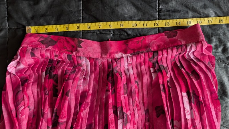 Women's MNG Pants Flowy Roses Lined Pleated Extra Wide Leg Size L Pink Flowy Fun