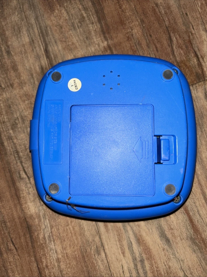 Vintage 1987 VTech Mini Wizard Electronic Handheld  Game - Image 2 of 3