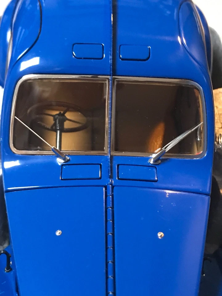 Autoart 1/18  Bugatti 57S Atlantic (1938) Blue - Image 4 of 4