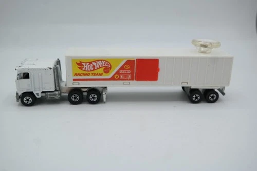 Vintage 1980 HOT WHEELS 'Steering Rigs' Kenworth Racing Team COE Trailer Semi