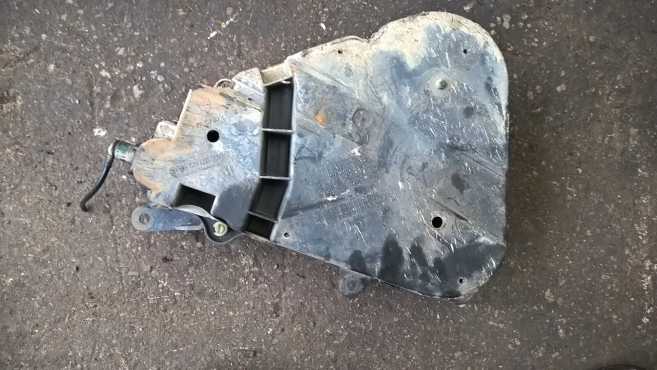 TANQUE ADITIVO DE COMBUSTIBLE DIÉSEL ORIGINAL PEUGEOT 308 2008-2011 1,6 HDI 9672668580 ~ Foto 2 de 3