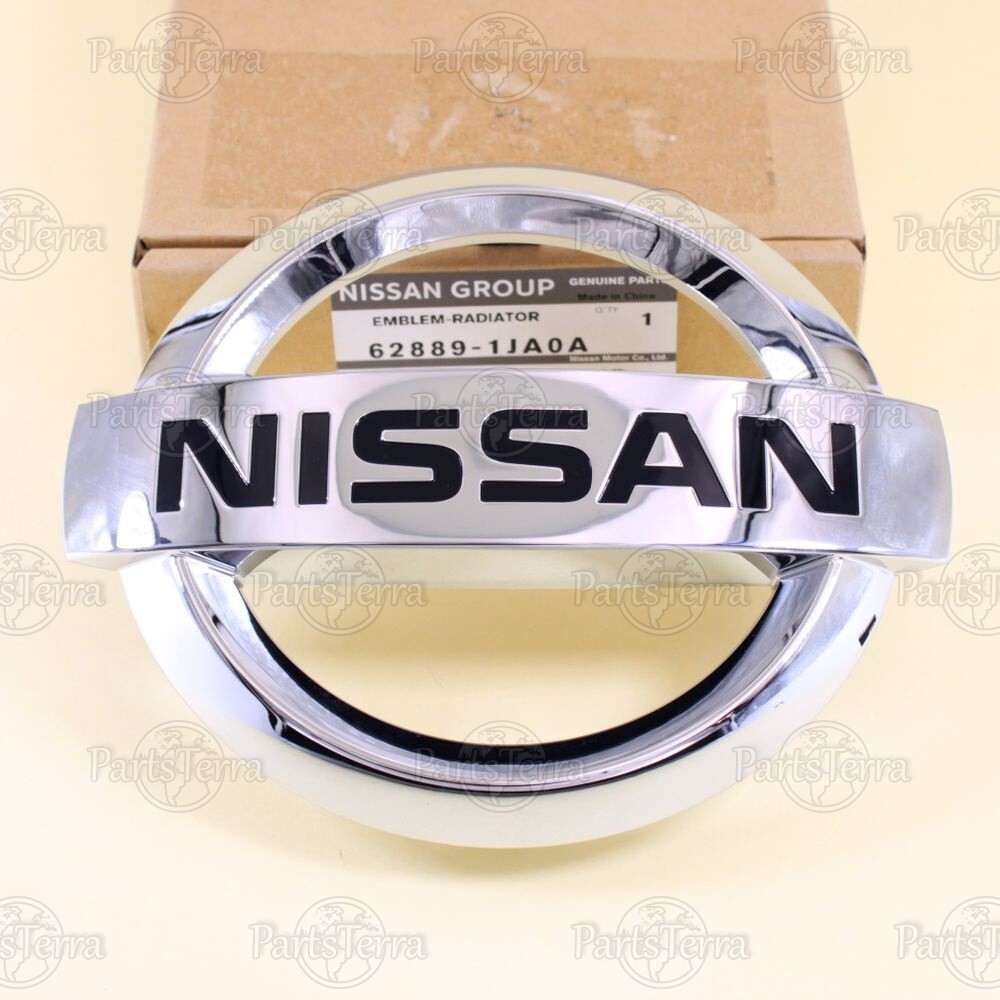 OEM Genuine Nissan ALTIMA ROGUE Front Radiator Grille Chrome