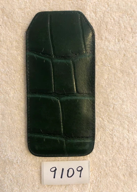 Bolsa para gafas de cocodrilo verde vintage (de Pildes Opticals) Foto 2 de 2