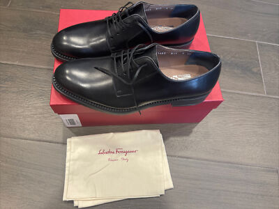Salvatore Ferragamo Men display picture 1