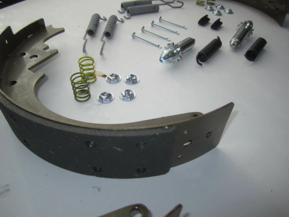 1952 Buick супер тормозные колодки, оборудование, пружины и регулятор набор. Кроме вагонов - Изображение 2 из 4