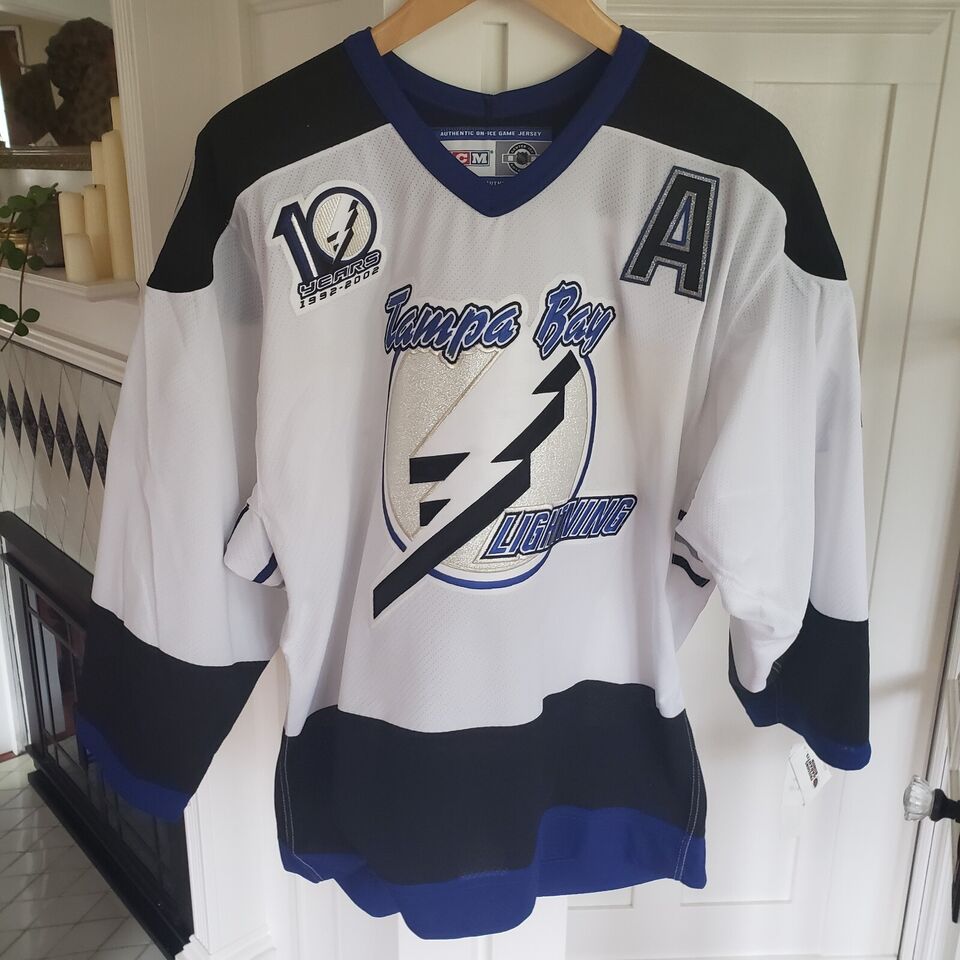 Authentic Tampa Bay Lightening 2001/02 Vincent Lecavalier CCM Pro