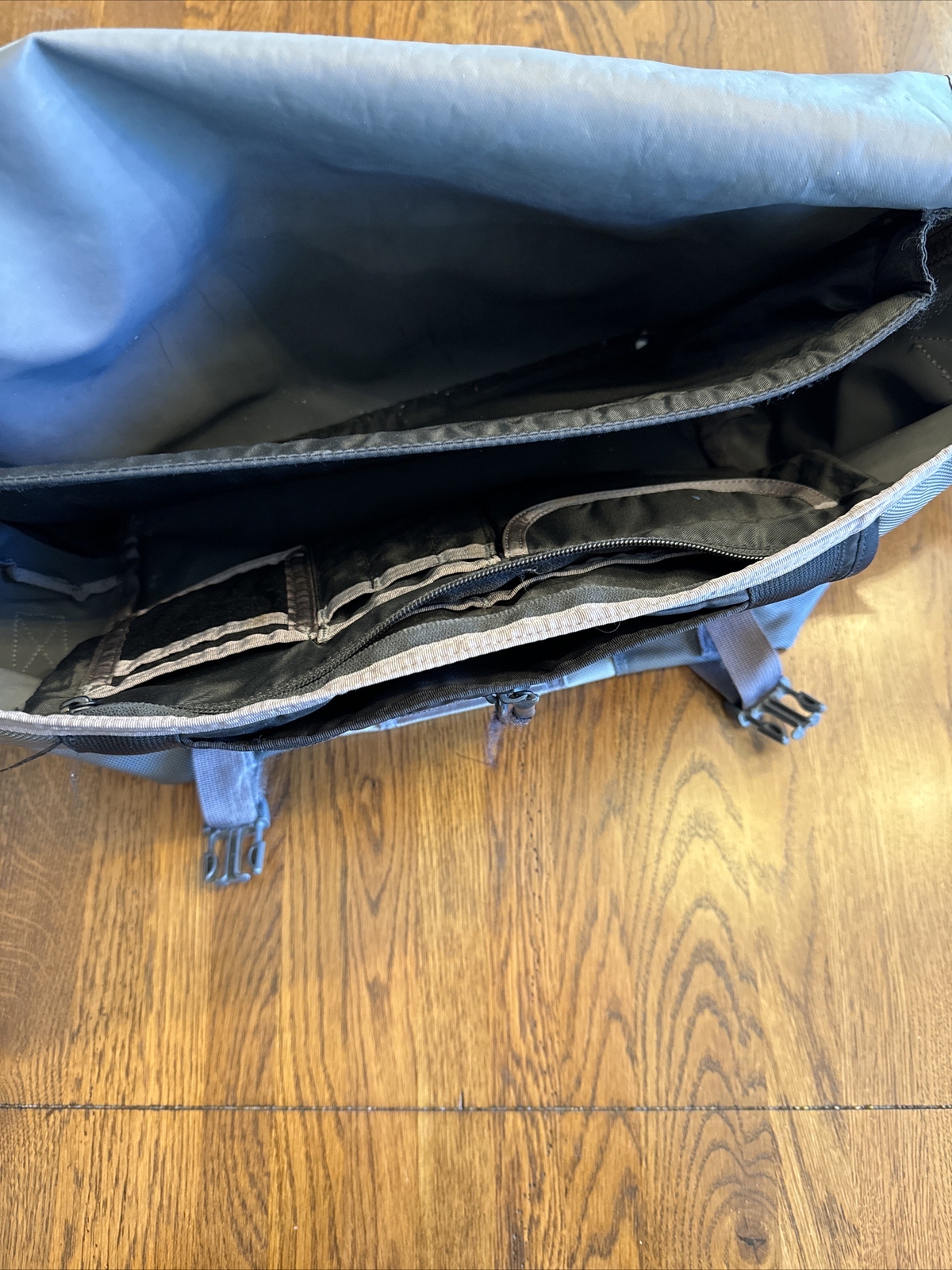 TimBuk2 Classic messenger bag eBay