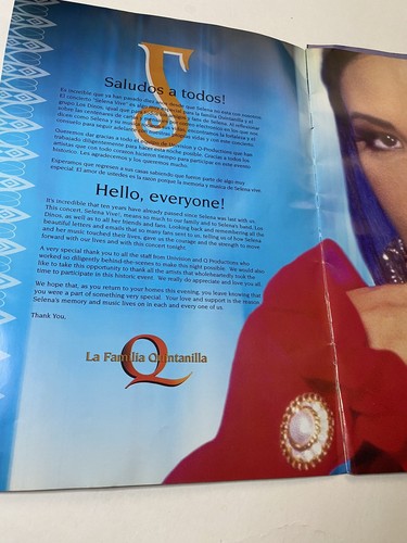 Selena Quintanilla Perez RARE Vive! Tour 2005 Concert Program Read Description - Picture 15 of 16