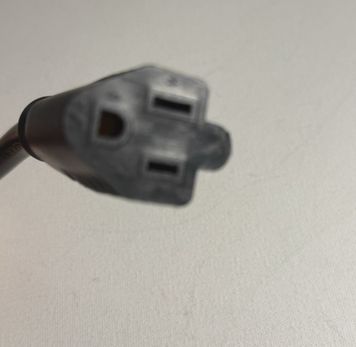 15 Amp 125V AC Power Inlet Port Plug with Integrated 18" Extension Cord RV Boat