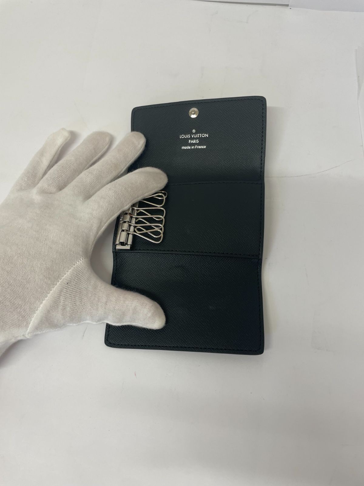 LOUIS VUITTON Monogram Eclipse Multicles 6 Key Ca… - image 4