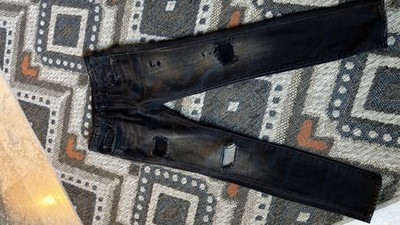 R13 Women s Ragged Distressed Jeans 25