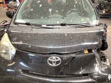 Capot Toyota IQ