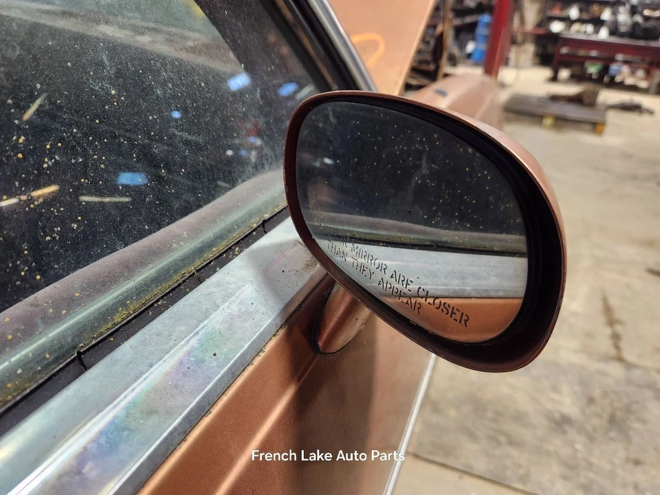 Espejo retrovisor lateral derecho pasajero manual compatible con 82-88 CUTLASS 1287433 Foto 3 de 4