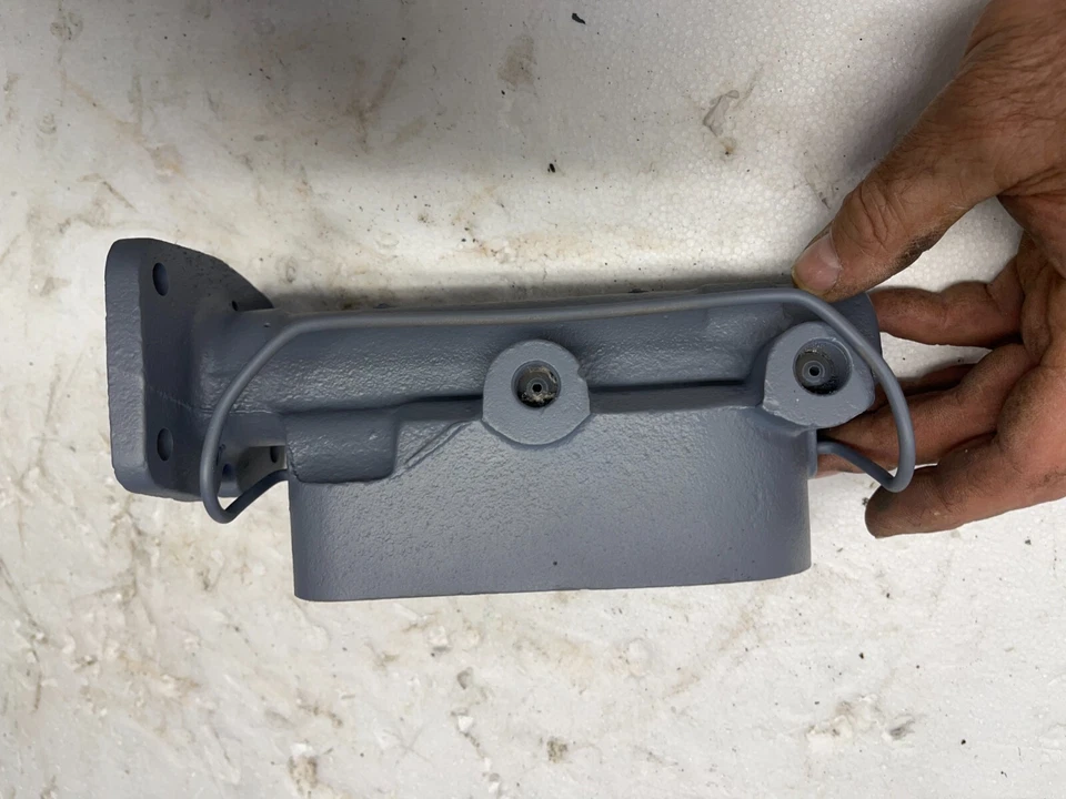 Dodge Charger Master Cylinder Core 1976 3699363 carrocería B 77 78 necesita reconstrucción Foto 2 de 4