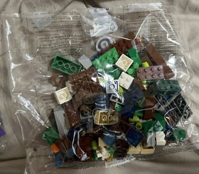 LEGO Minecraft: The Farm (21114) Box Instructions 99% Complete Pic Of Miss Parts