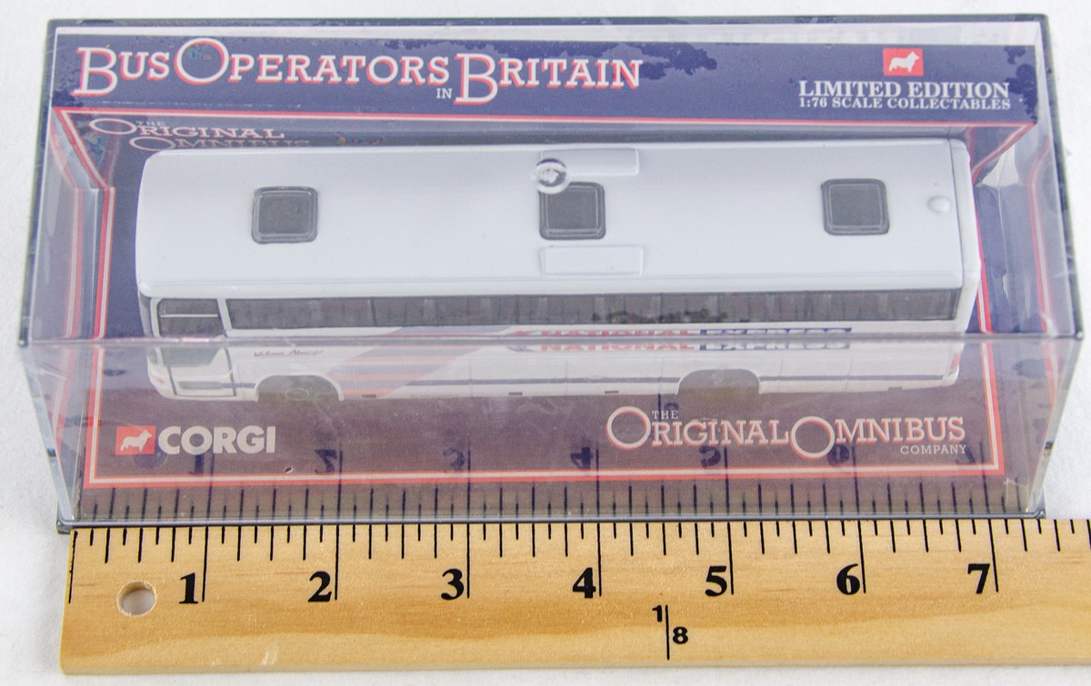 Corgi 1:76 Scale Original Omnibus National Express Diecast Model