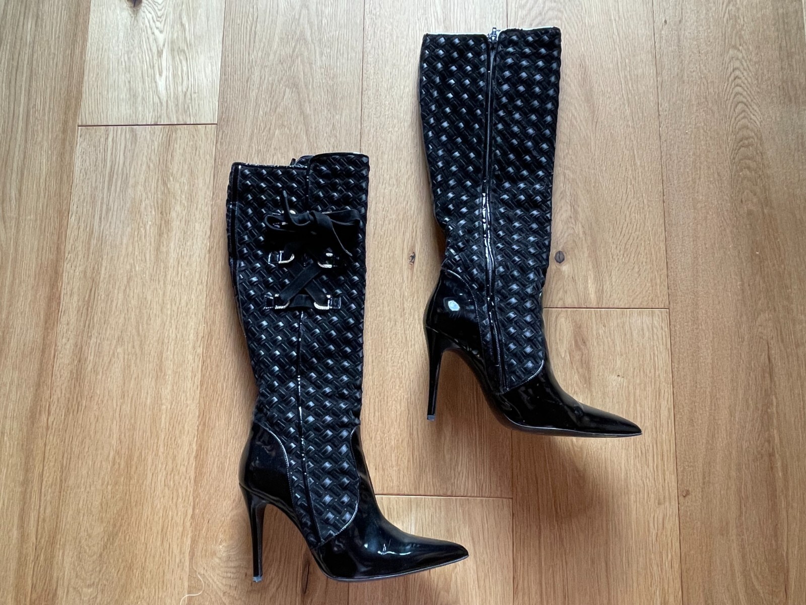 Wow factor!!  Vintage Versace woven boots!  Sz. 40