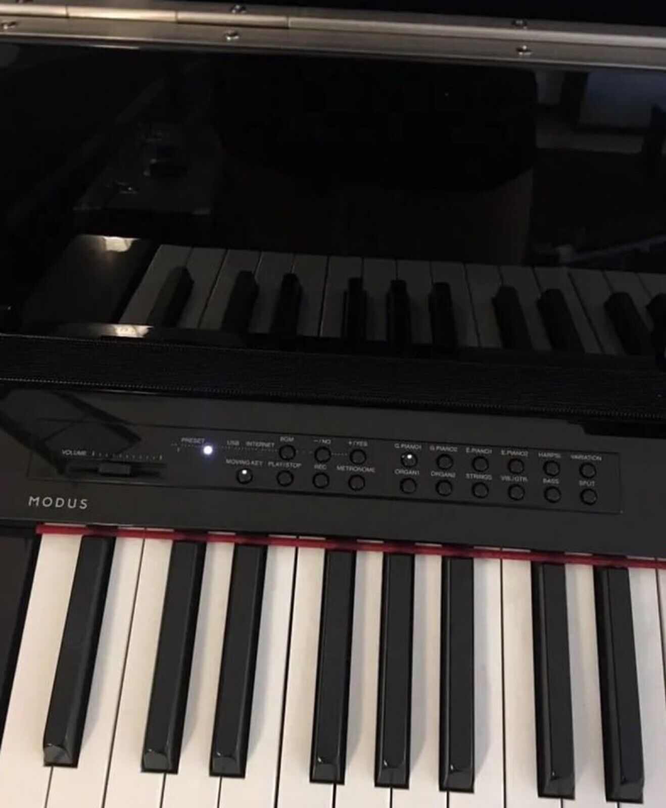 Teclado Yamaha DGX-230 Usado - Atelier Sopros e Cordas