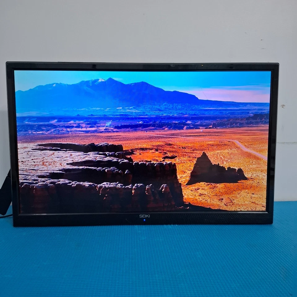 SEIKI SE24GD01UK 24” Full HD Freeview LED TV with Built-in DVD Player - Black - Image 3 of 4