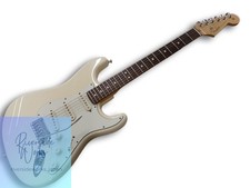Guitare électrique FENDER American Standard Stratocaster
