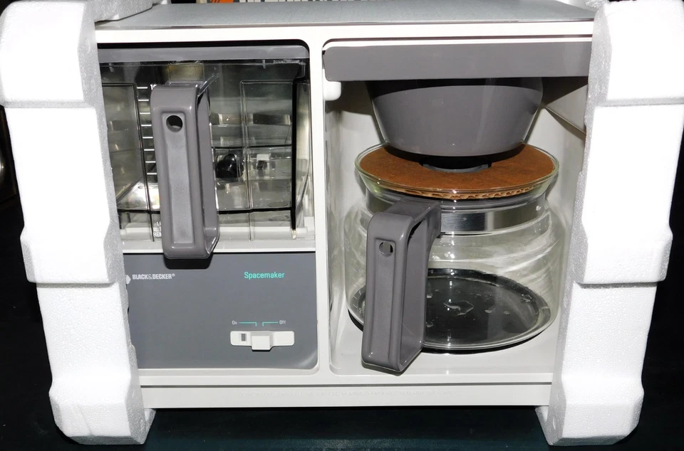 Black & Decker Spacemaker Drip Coffeemaker SDC1G New Open Box w Mounting Kit - Image 3 of 4