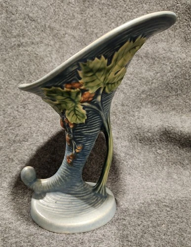 Vintage Roseville Bushberry Blue 8" Cornucopia (154-8")....Hard To Find!!!