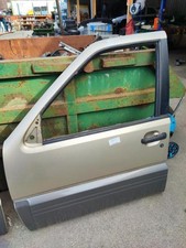 Porte avant et accessoires Nissan TERRANO