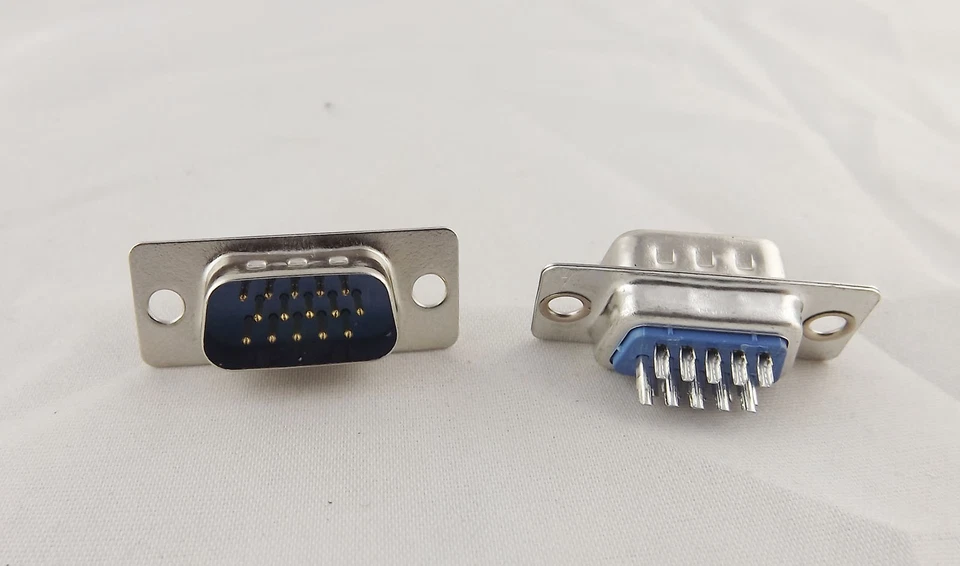 1pcs VGA Male Plug Socket DB15 15-Pin D-SUB 3 Rows Solder Type Connector Adapter - Image 2 of 4