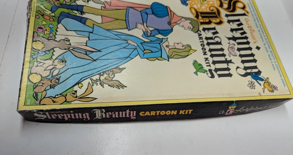 Kit de dibujos animados Walt Disney's Sleeping Beauty Colorforms juguete casi completo de colección Foto 2 de 4