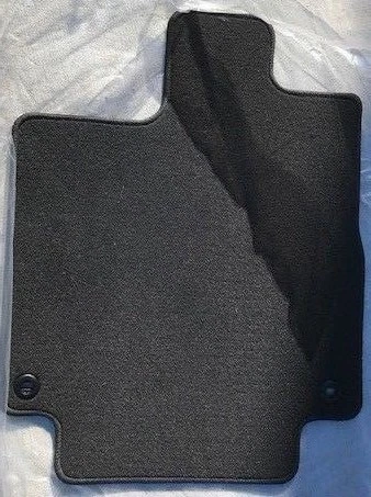 Tapetes originales Honda Odyssey 2018-2019 nuevos Foto 2 de 4